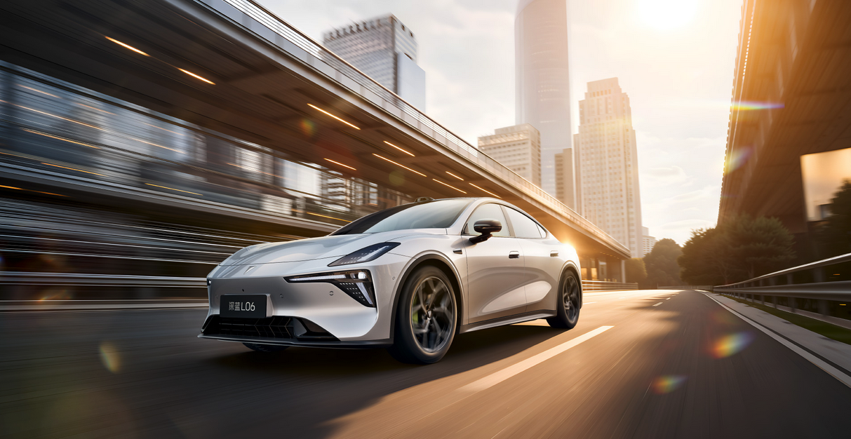 深蓝L06 11月18日正式上市 预售价13.99万起官宣售价有惊喜